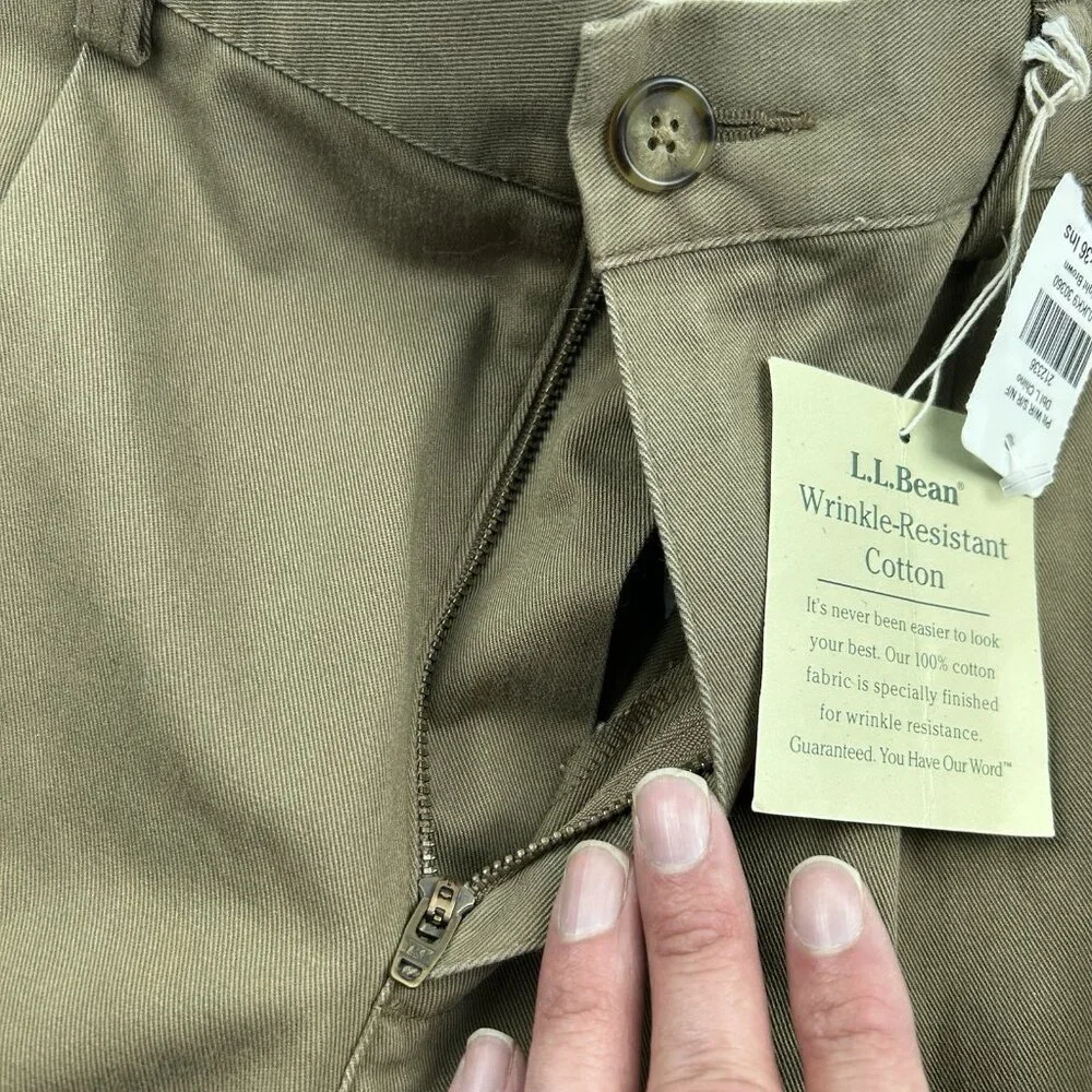 LL Bean Men's Wrinkle-Free Double Chinos, 30w, 26 Inseam , NWT